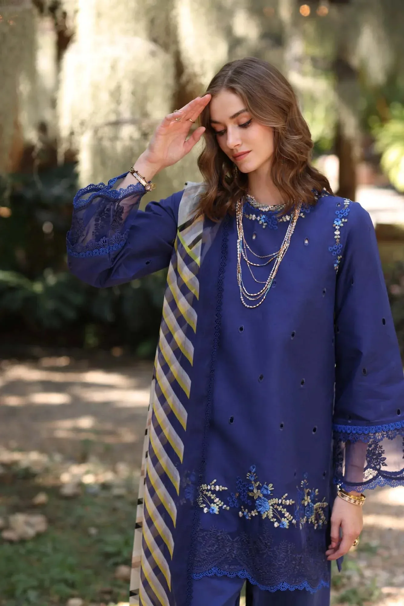 Noor by Saadia Asad Eid Luxe Printedkari Navy Blue Chiffon – view 4 – Poshaq