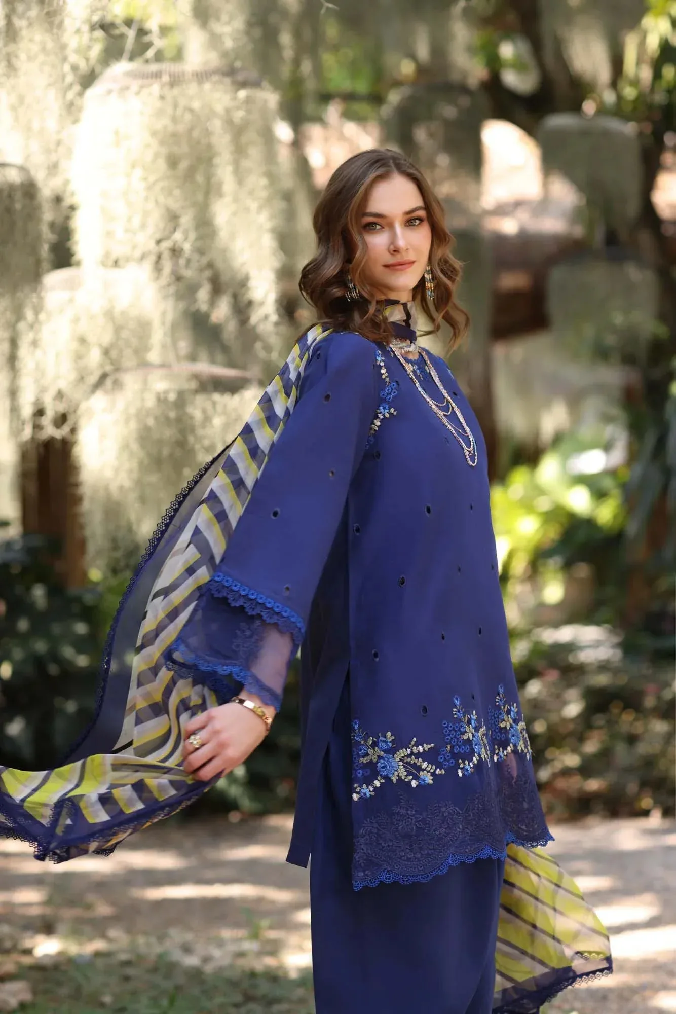 Noor by Saadia Asad Eid Luxe Printedkari Navy Blue Chiffon – view 5 – Poshaq