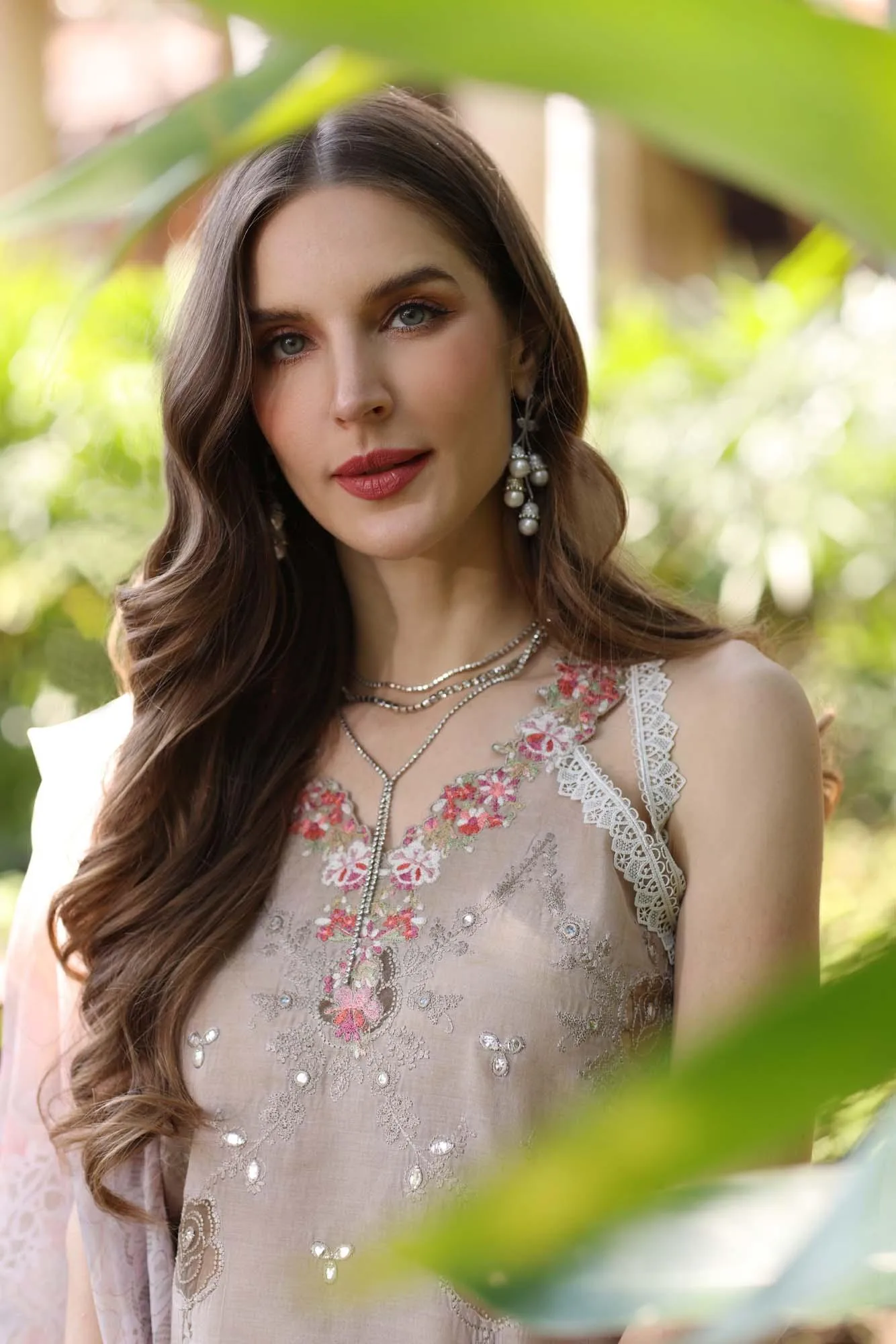 Noor by Saadia Asad Eid Luxury Laserkari 25 Taupe Chiffon – view 3 – Poshaq