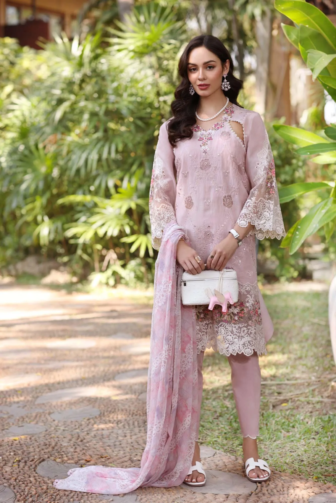 Noor by Saadia Asad Eid Luxury Laserkari 25 Lilac Chiffon – view 6 – Poshaq