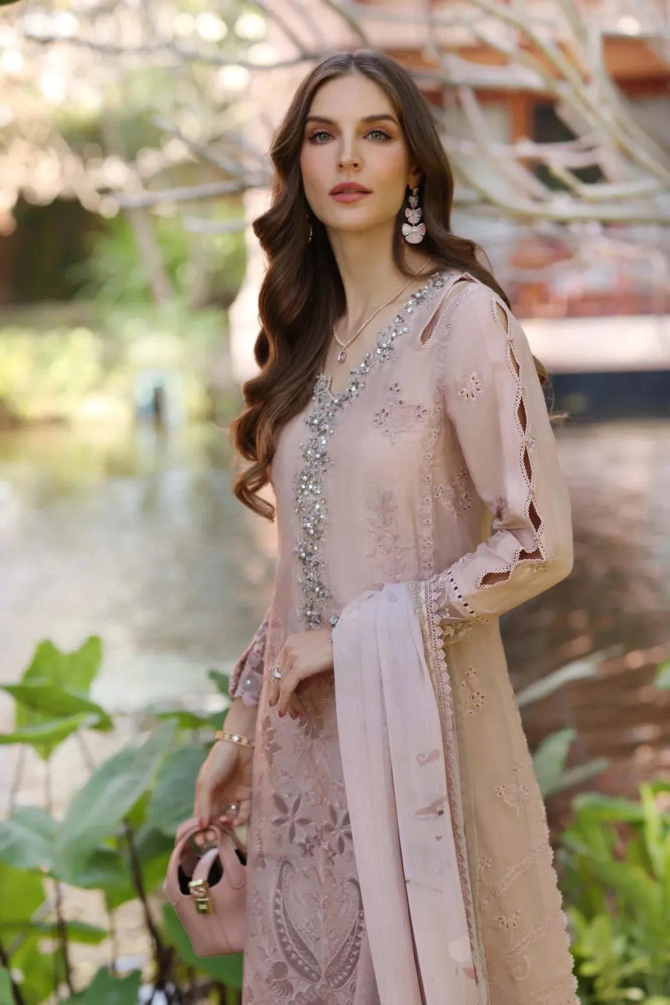 Noor by Saadia Asad Eid Luxury Laserkari 25 Taupe Chiffon – view 6 – Poshaq