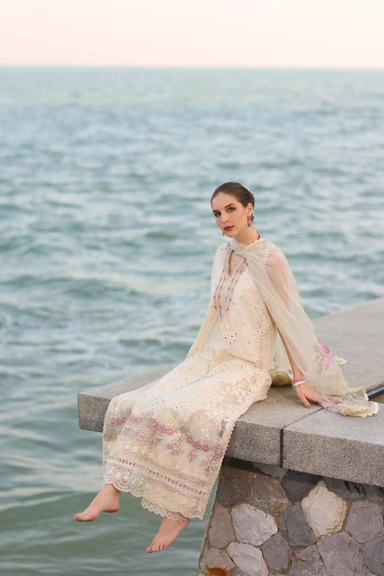 Noor by Saadia Asad Eid Luxury Laserkari 25 Ivory Chiffon – view 5 – Poshaq