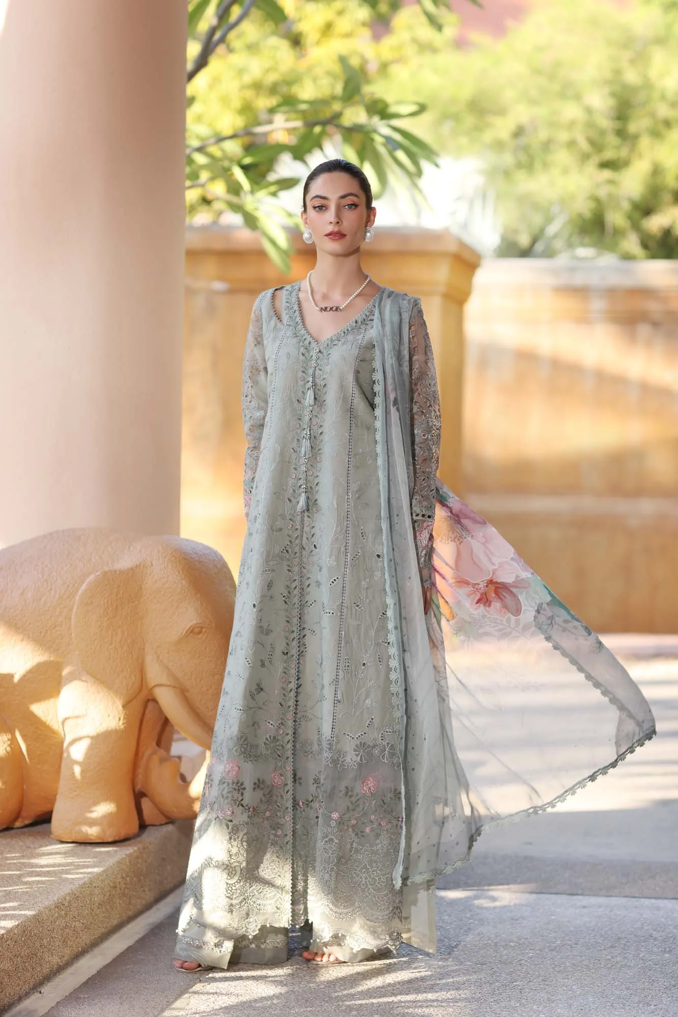 Noor by Saadia Asad Eid Luxury Laserkari 25 Grey Chiffon – view 5 – Poshaq