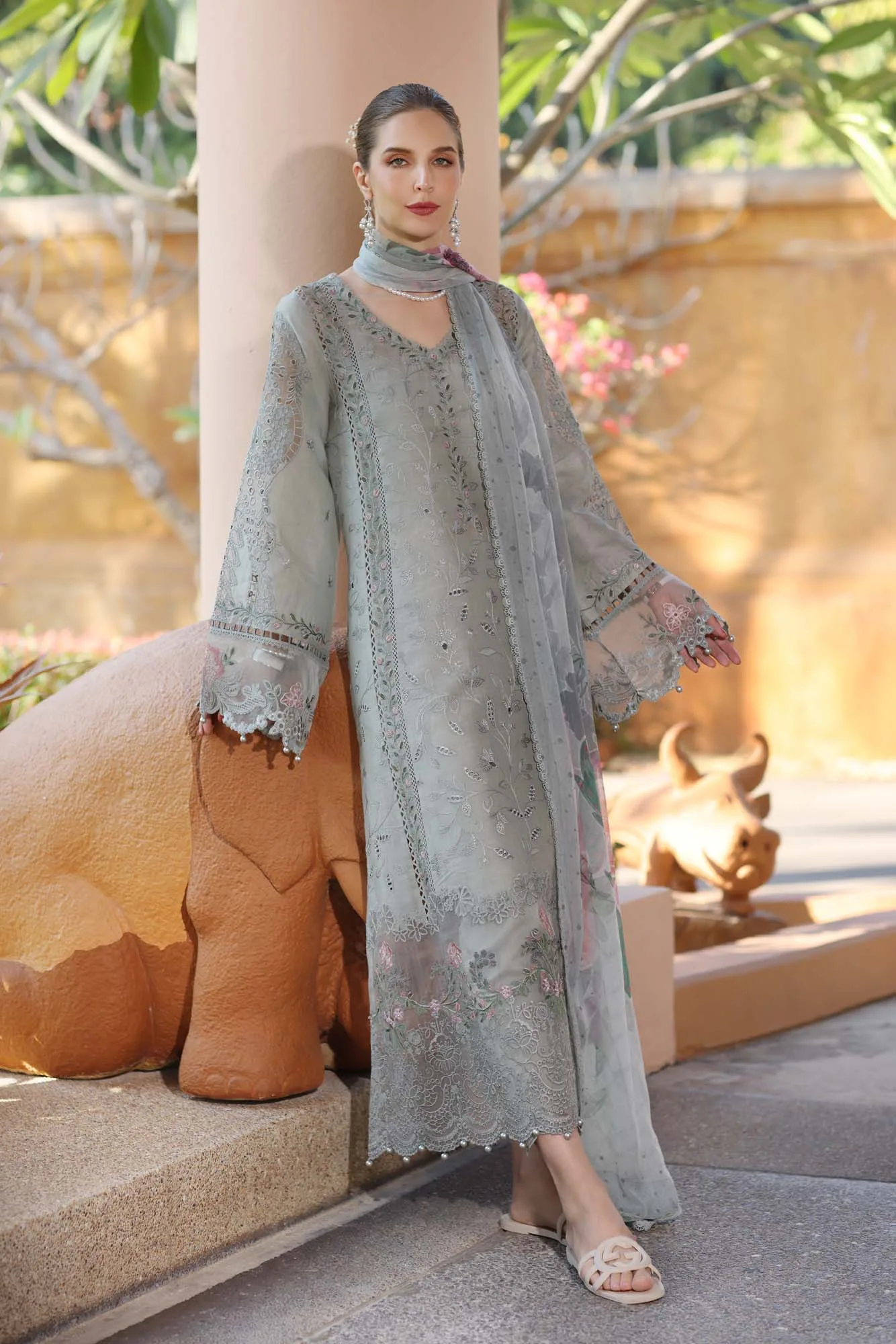 Noor by Saadia Asad Eid Luxury Laserkari 25 Grey Chiffon – view 7 – Poshaq