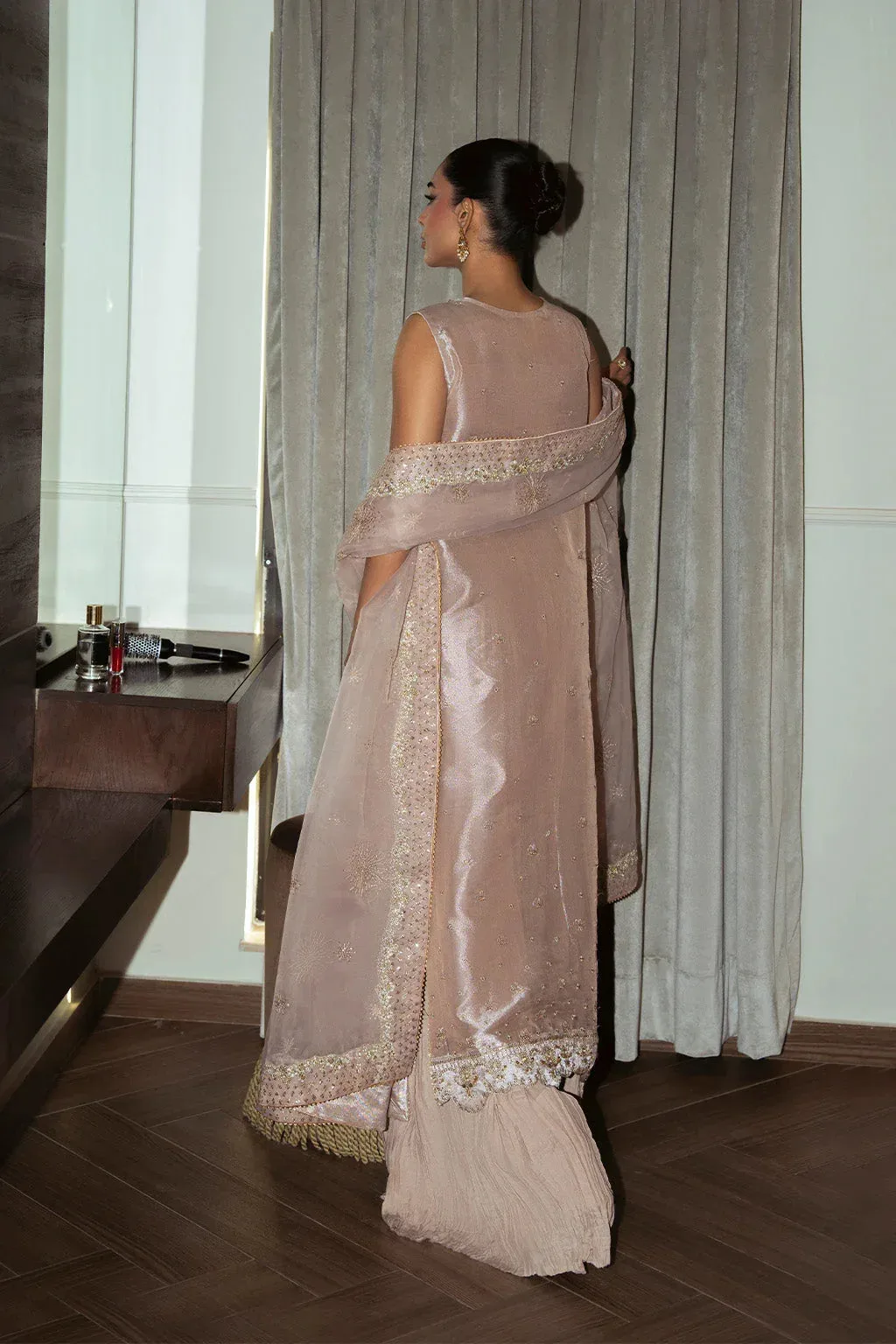 Neeshay Parinaaz Formals Mauve Organza – view 2 – Poshaq