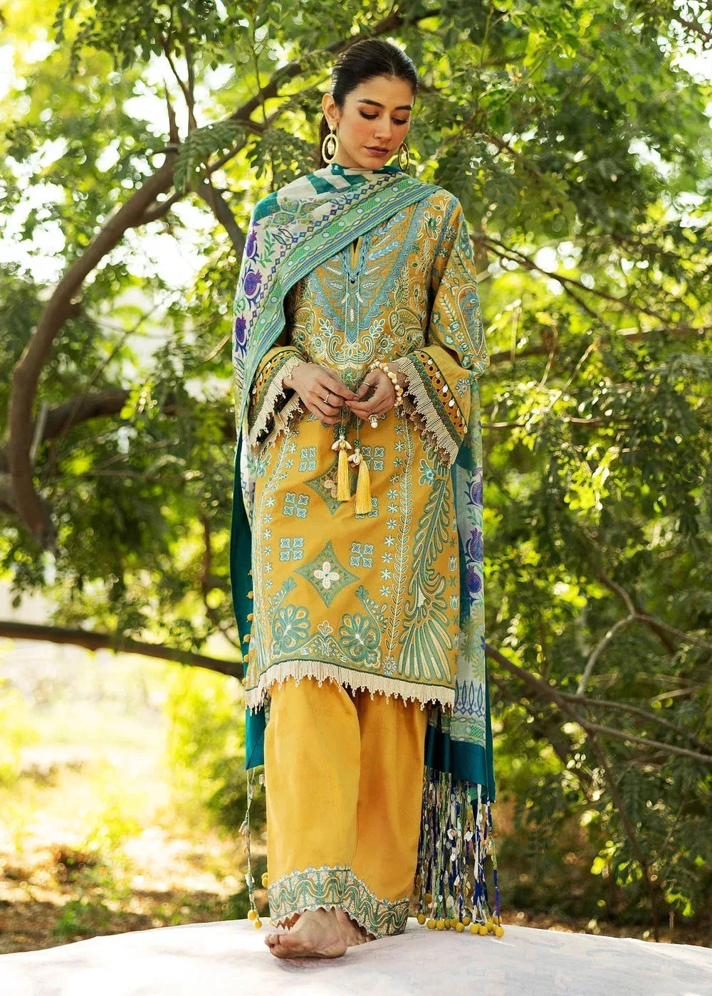 Sadaf Fawad Khan Siraa Lawn 25 Mustard Yellow Organza – view 3 – Poshaq