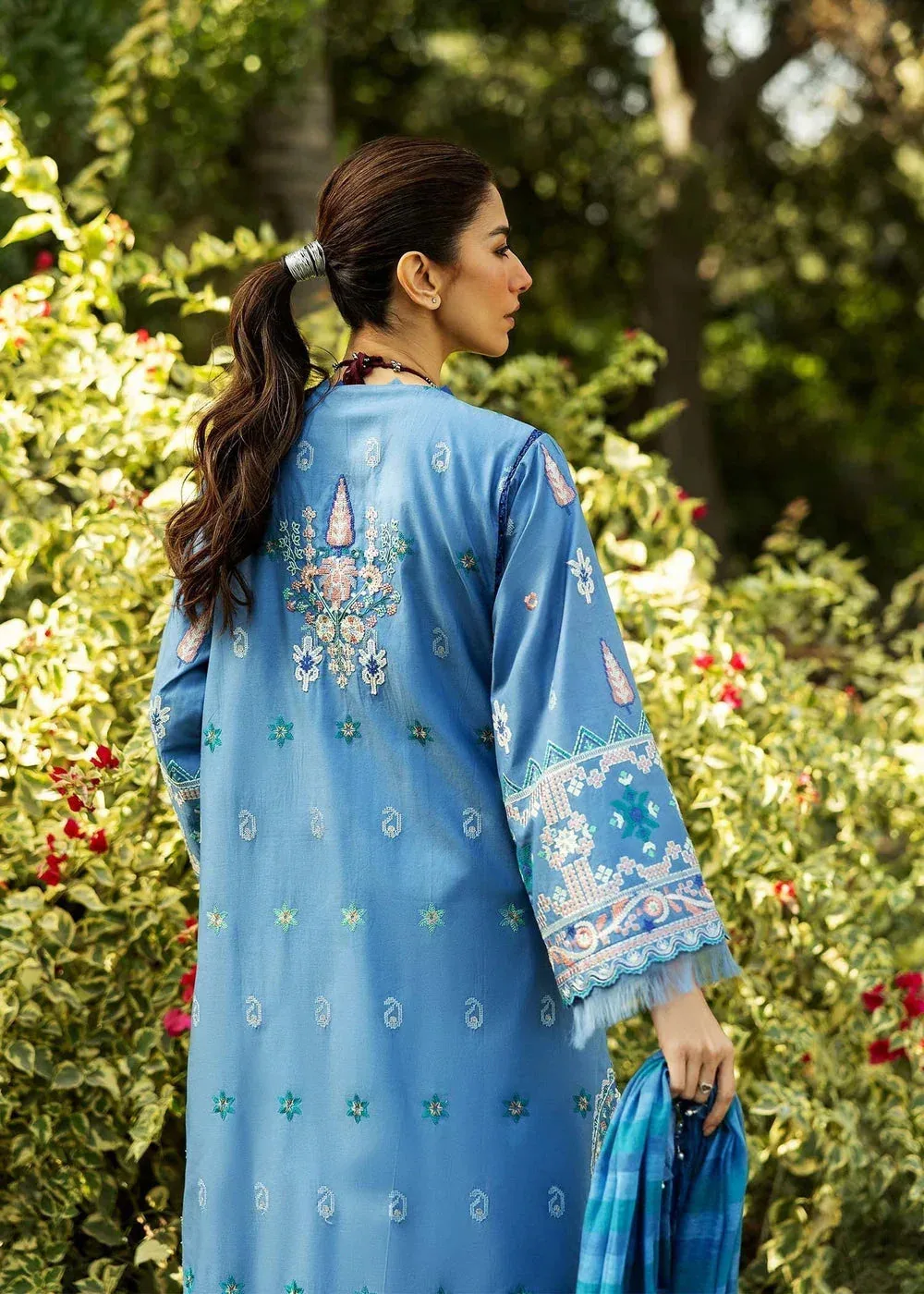 Sadaf Fawad Khan Siraa Lawn 25 Dusty Blue Organza – view 2 – Poshaq