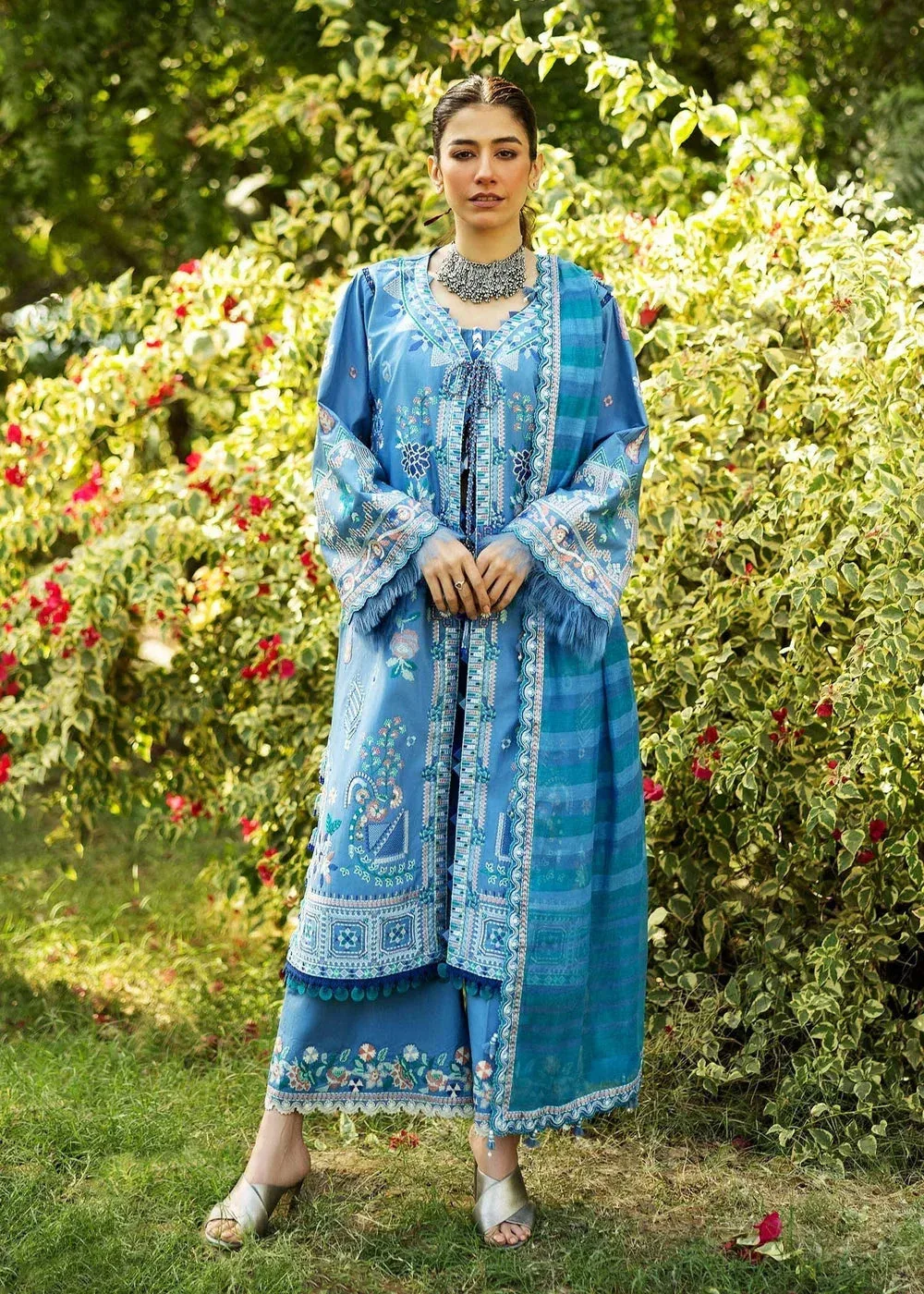 Sadaf Fawad Khan Siraa Lawn 25 Dusty Blue Organza – view 5 – Poshaq