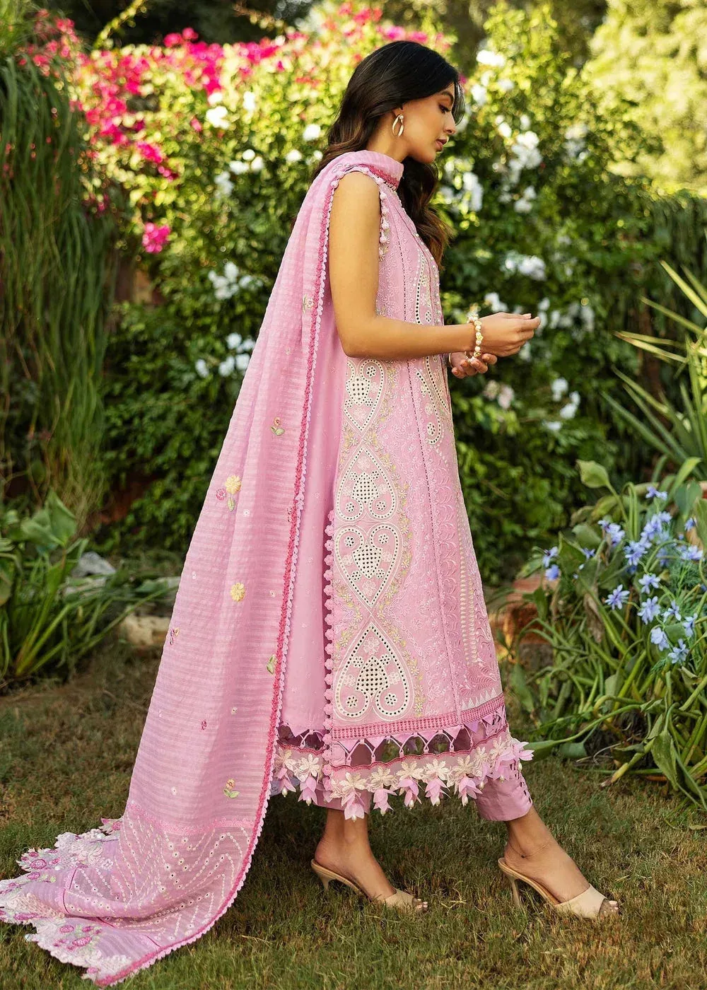 Sadaf Fawad Khan Siraa Lawn 25 Pink Organza – view 3 – Poshaq