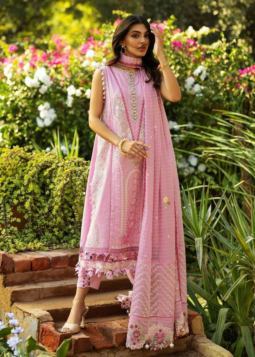 Sadaf Fawad Khan Siraa Lawn 25 Pink Organza – view 5 – Poshaq