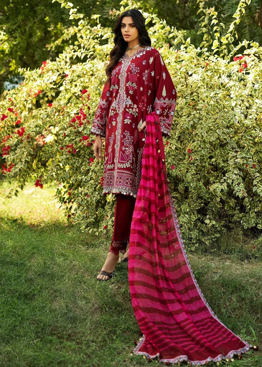 Sadaf Fawad Khan Siraa Lawn 25 Blood Red Organza – view 4 – Poshaq