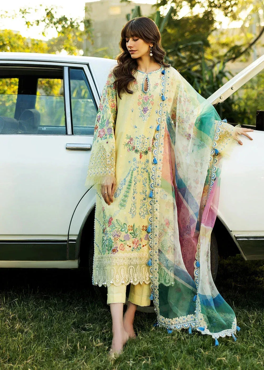 Sadaf Fawad Khan Siraa Lawn 25 Pastel Yellow Organza – view 3 – Poshaq