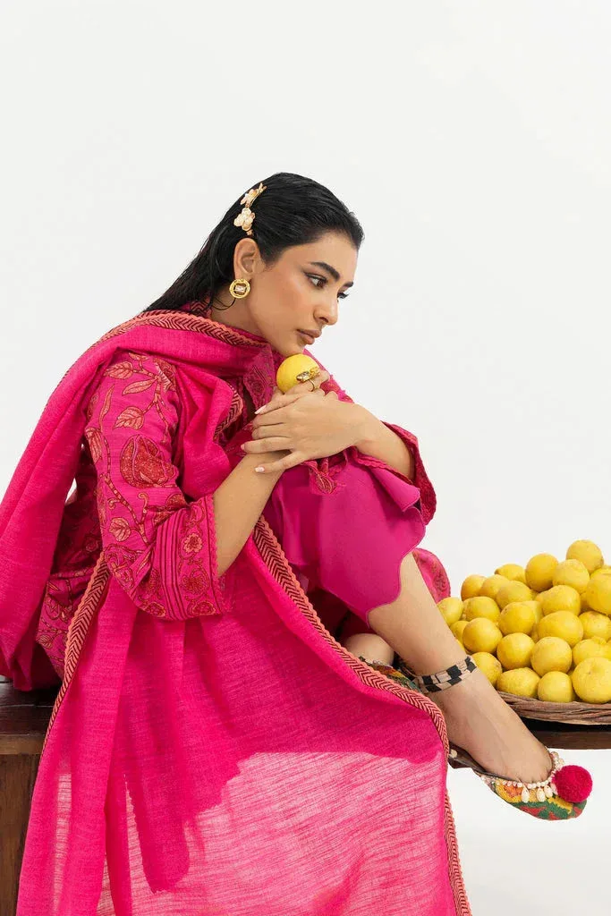Sana Safinaz Mahay Winter 25 Dark Pink Khaddar – view 5 – Poshaq