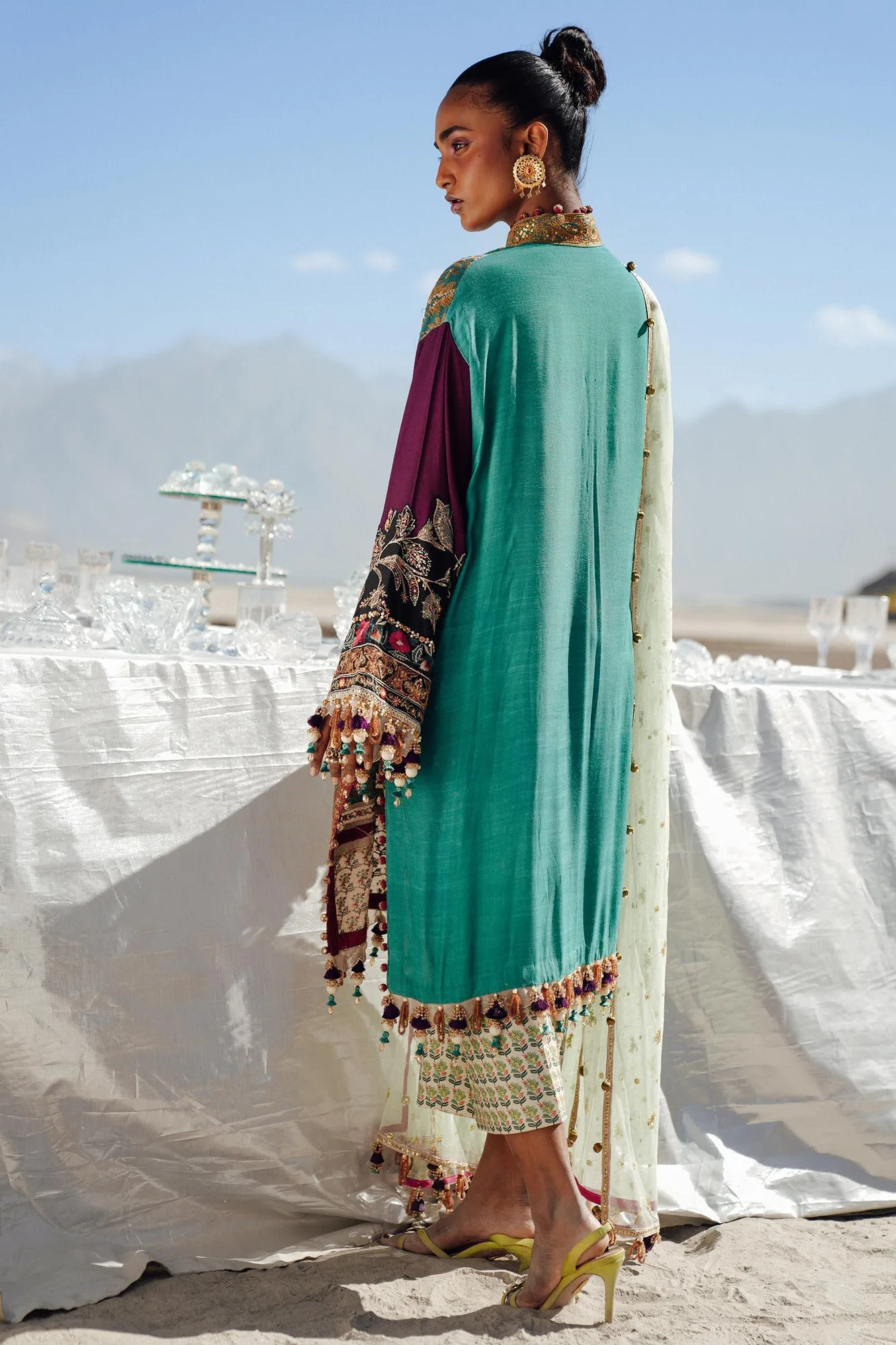 Sana Safinaz Winter Shawl 24 Ferozi Raw Silk – view 2 – Poshaq