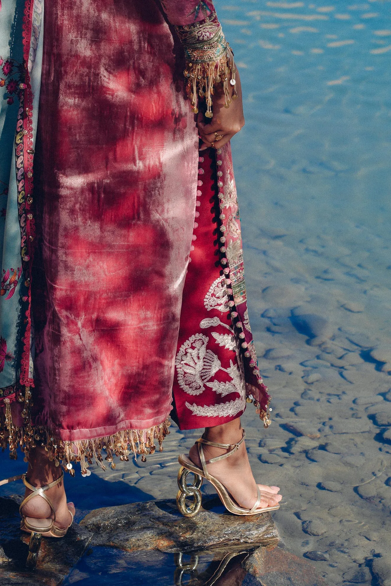 Sana Safinaz Winter Shawl 24 Vibrant Pink Raw Silk – view 3 – Poshaq