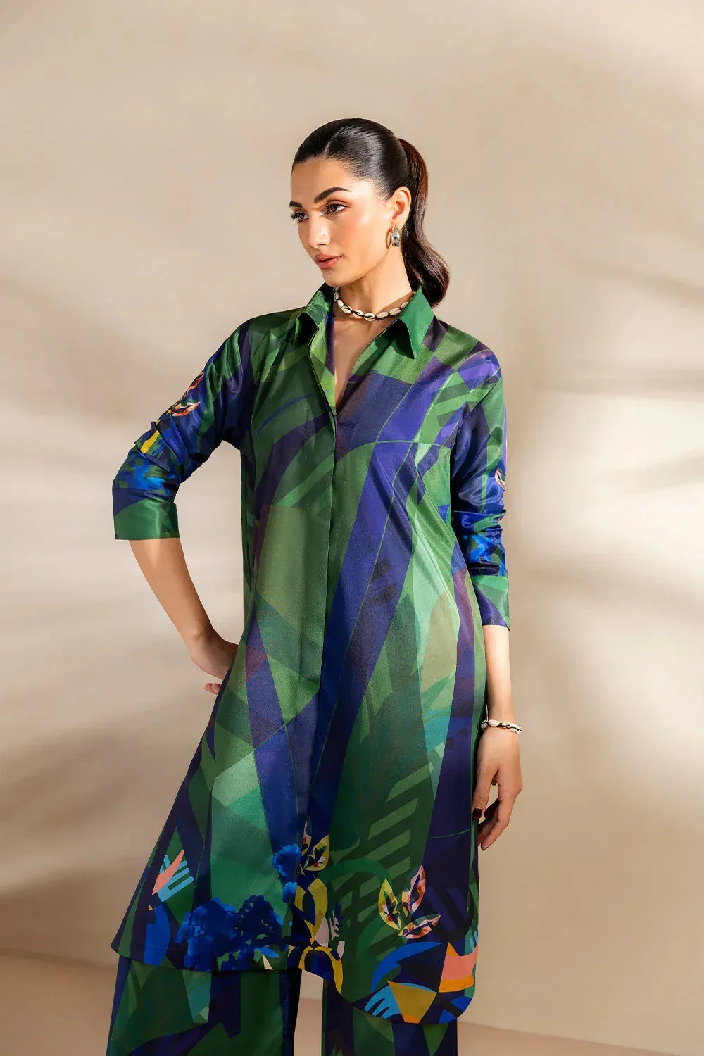 Saira Rizwan Silk Coords 25 Bottle Green Silk – view 3 – Poshaq