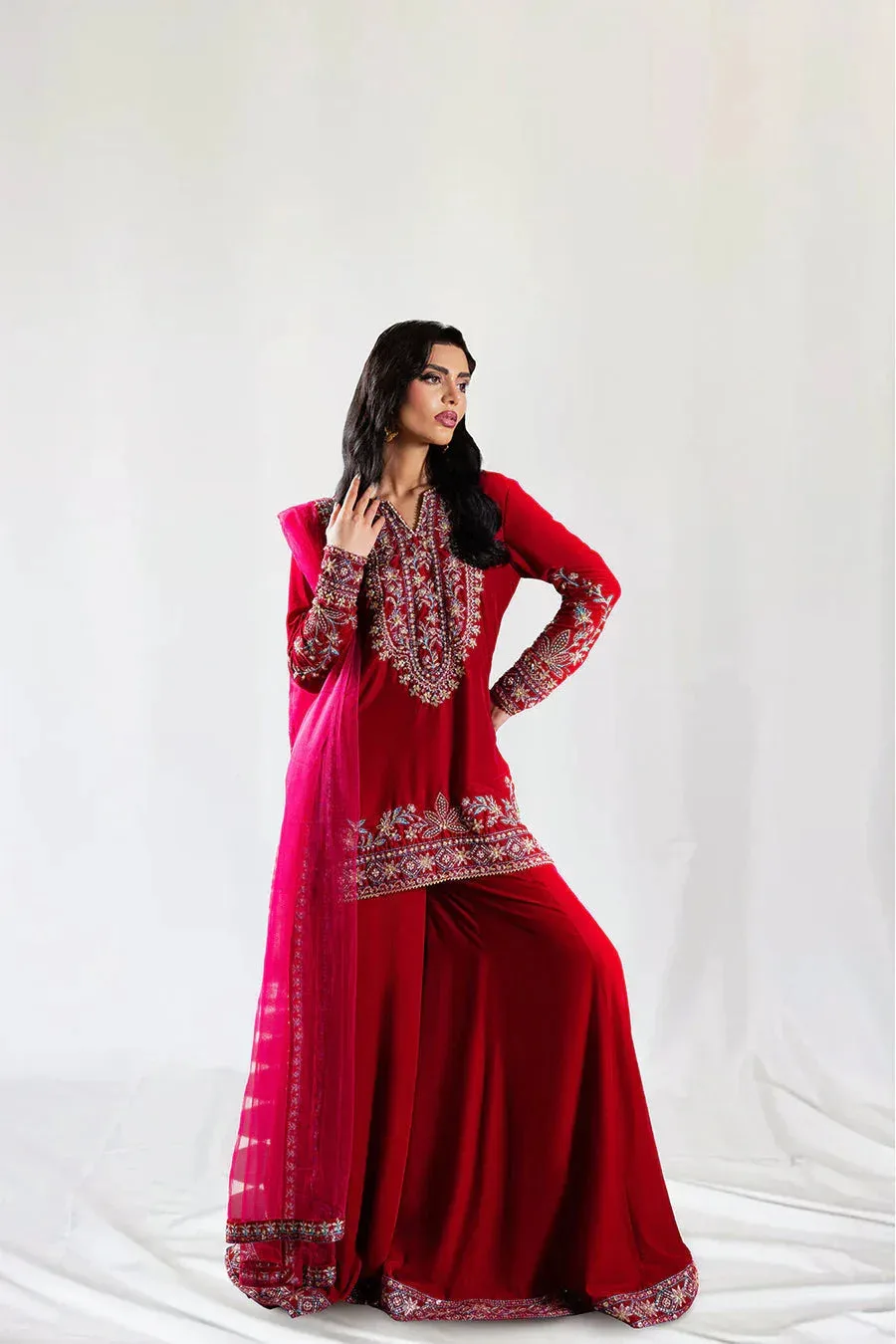 Saira Rizwan Velvet Pret 25 Red Velvet – view 3 – Poshaq