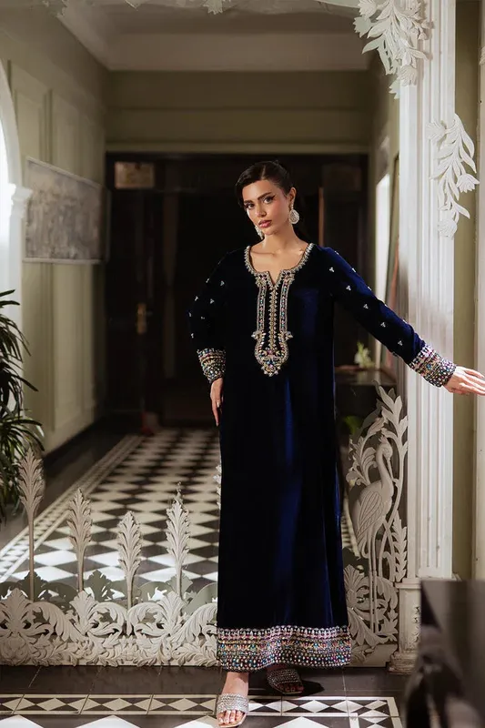 Saira Rizwan Velvet Pret 25 dark navy blue Velvet – view 1 – Poshaq