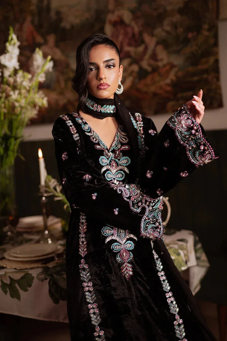 Saira Rizwan Velvet Pret 25 Black Velvet – view 4 – Poshaq