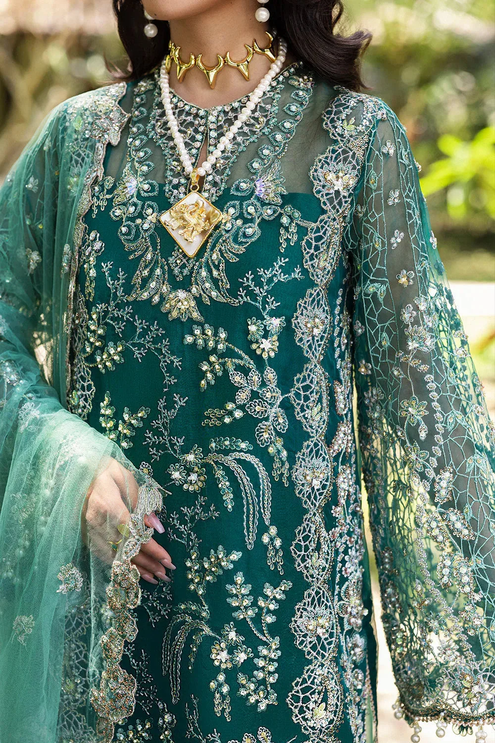 Saira Rizwan Wedding 2025 Emerald Green Raw Silk – view 3 – Poshaq