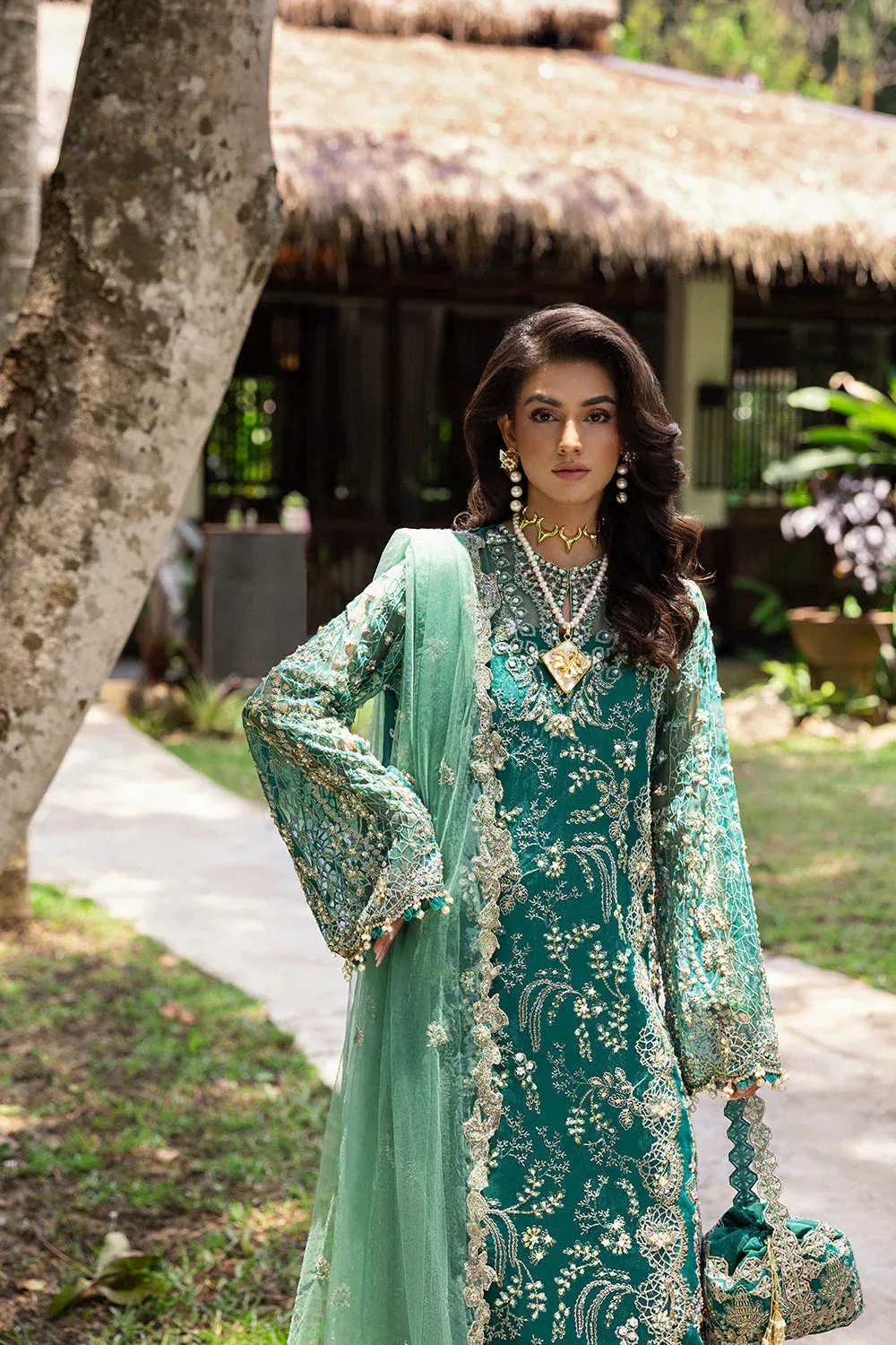Saira Rizwan Wedding 2025 Emerald Green Raw Silk – view 5 – Poshaq