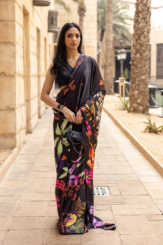 Saira Rizwan Resort Collection 25 Black Silk – view 1 – Poshaq