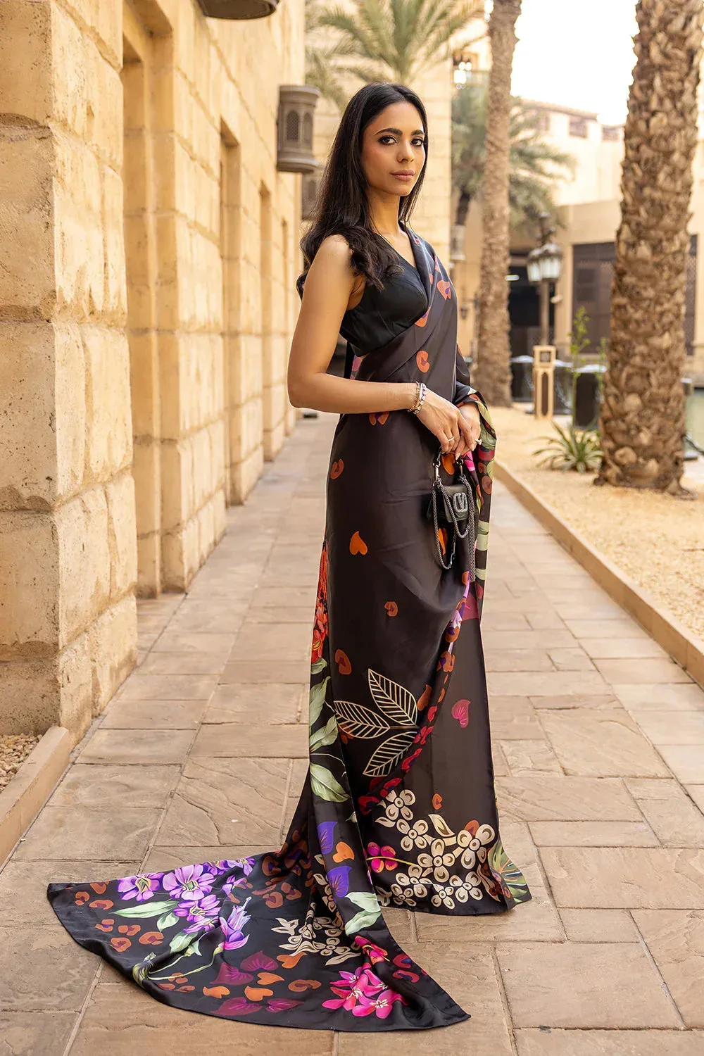 Saira Rizwan Resort Collection 25 Black Silk – view 6 – Poshaq