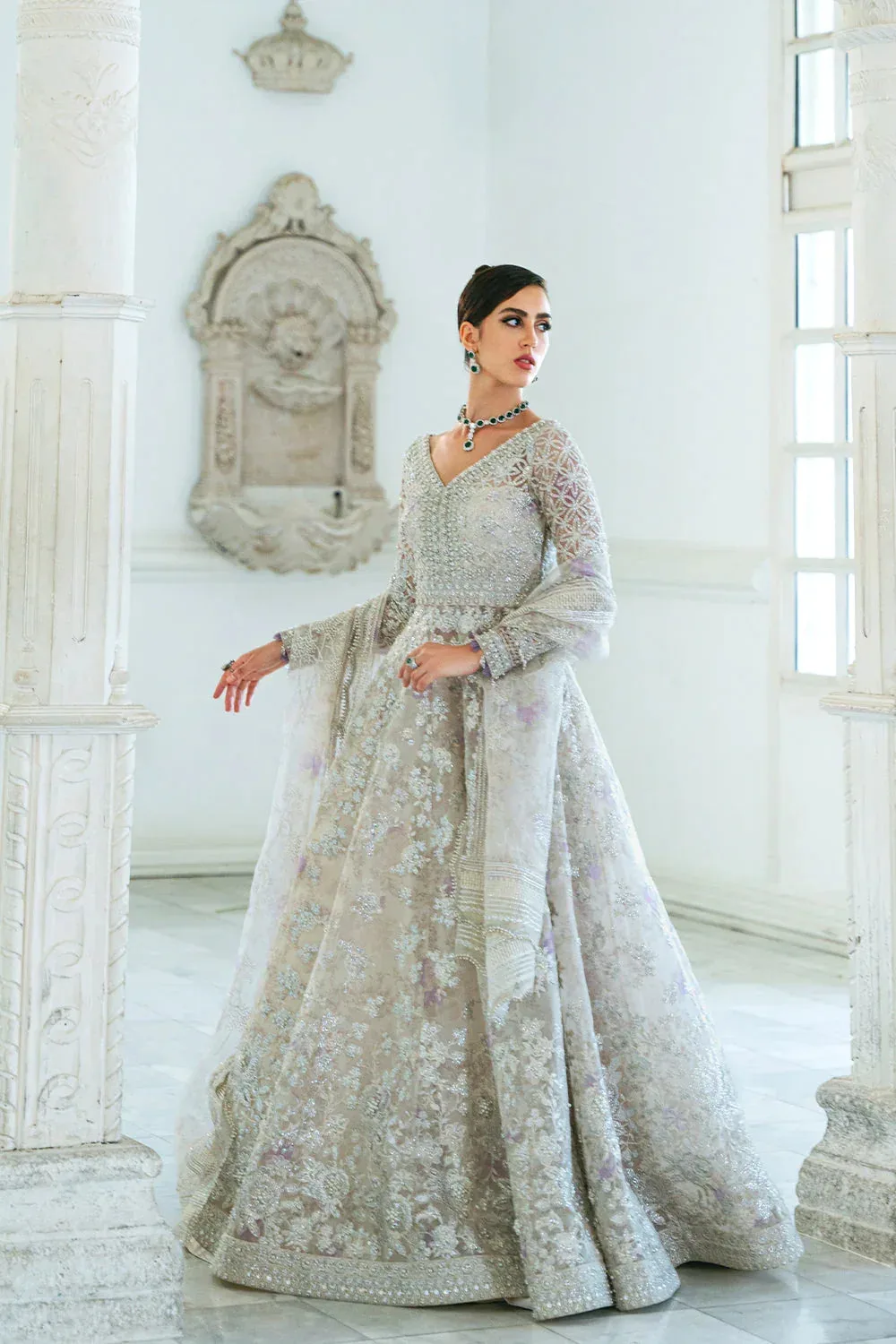 Saira Rizwan Naqsh Festive Off White Raw Silk – view 1 – Poshaq