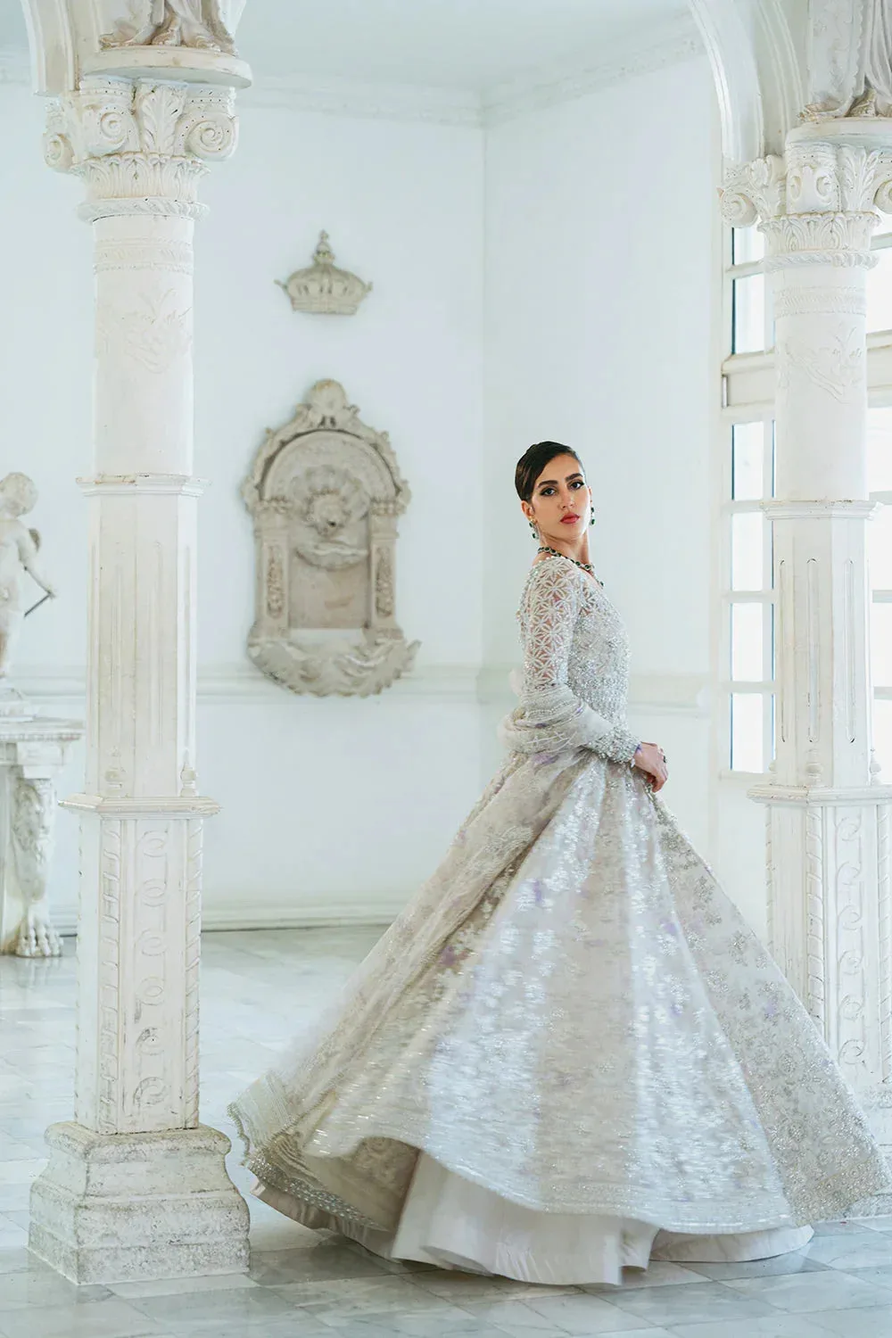 Saira Rizwan Naqsh Festive Off White Raw Silk – view 3 – Poshaq