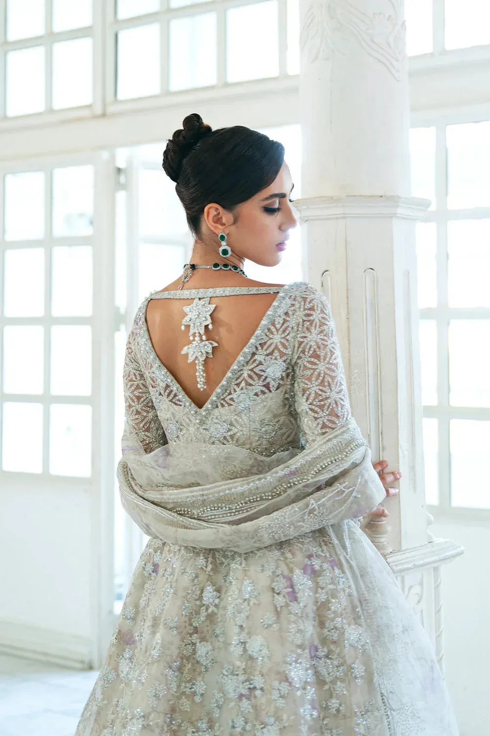 Saira Rizwan Naqsh Festive Off White Raw Silk – view 7 – Poshaq