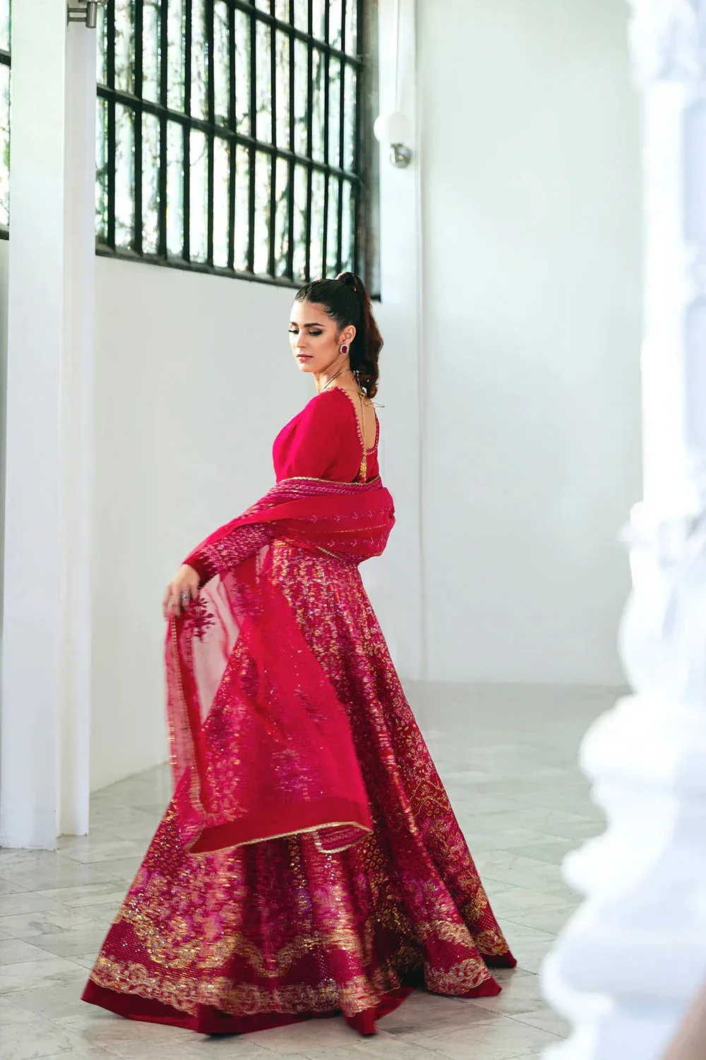 Saira Rizwan Naqsh Festive Fuchsia Raw Silk – view 11 – Poshaq