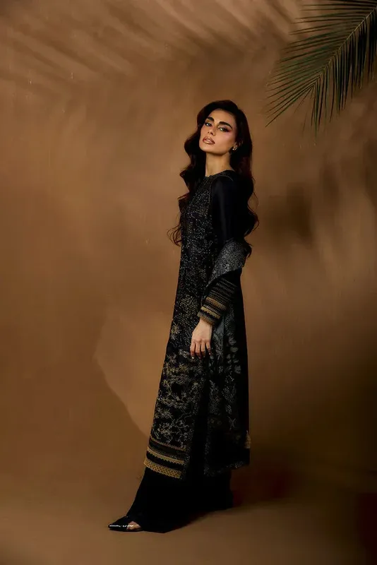 Sobia Nazir Winter Shawl 25 Black – view 1 – Poshaq