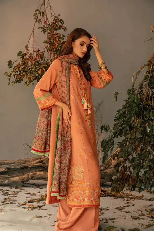 Sobia Nazir Autumn Winter 23 Slub – view 1 – Poshaq