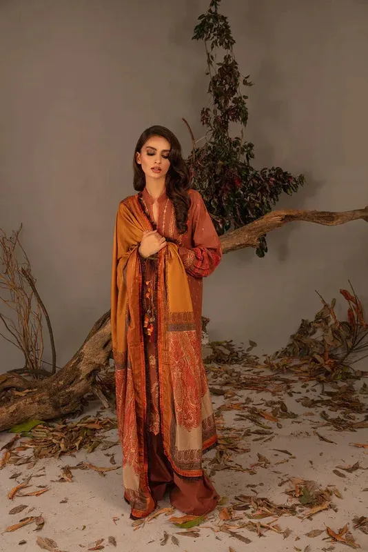 Sobia Nazir Autumn Winter 23 Brown Slub – view 1 – Poshaq