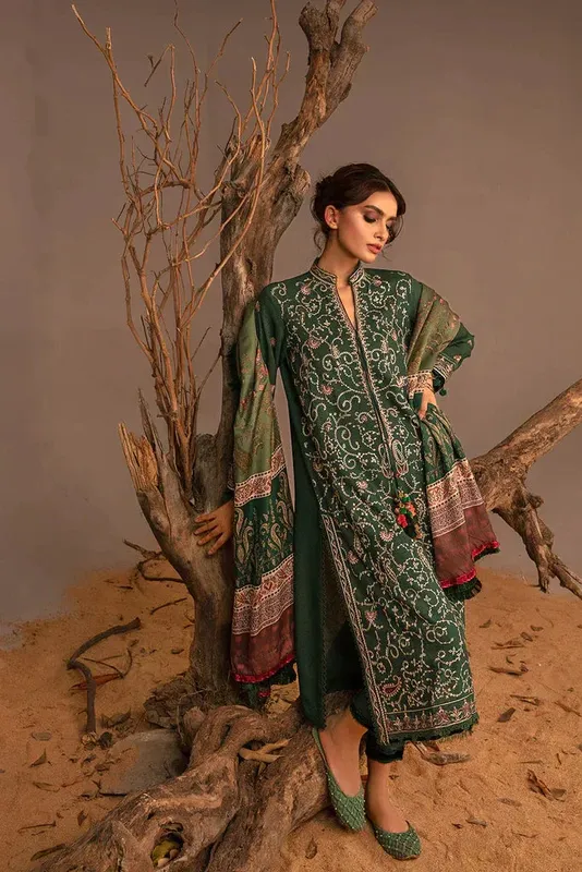 Sobia Nazir Autumn Winter 23 Green Karandi – view 1 – Poshaq