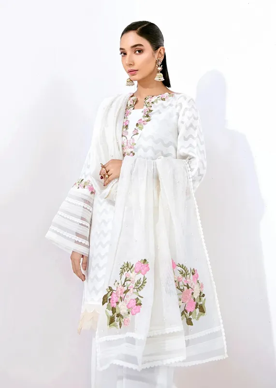 Saira Shakira Luxury Pret White Jacquard – view 1 – Poshaq