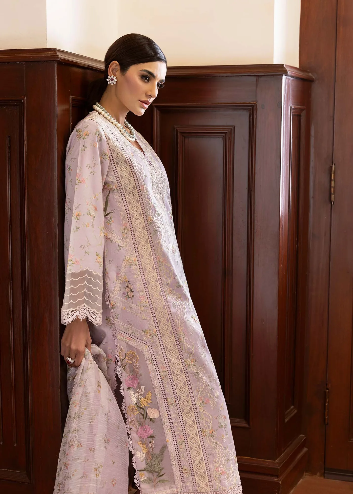 Saira Shakira Bloom Lawn 25 Lilac Organza – view 3 – Poshaq