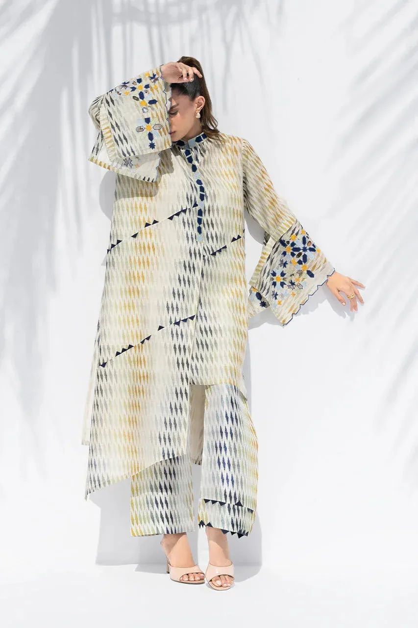 Sania Maskatiya The Winter Edit - Luxe Pret 25 Off White Silk – view 1 – Poshaq