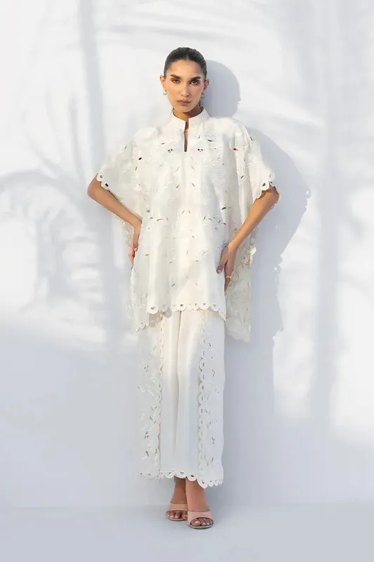 Sania Maskatiya The Winter Edit - Luxe Pret 25 White Raw Silk – view 1 – Poshaq