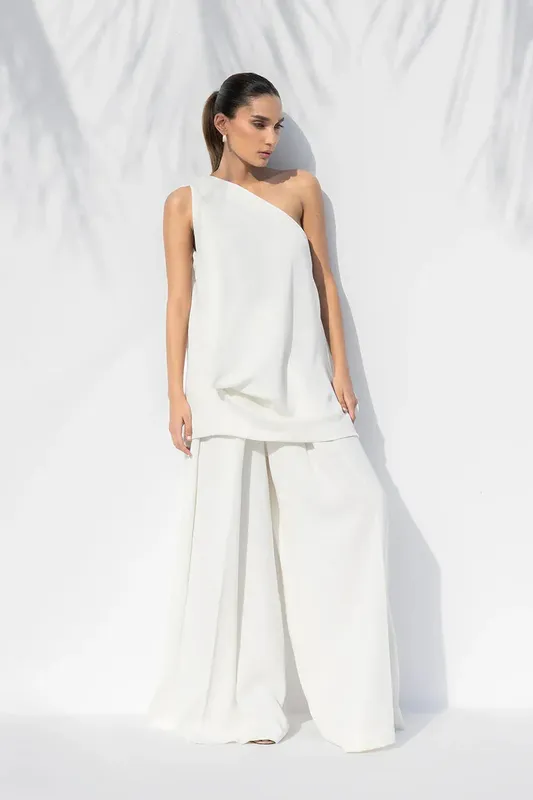 Sania Maskatiya The Winter Edit - Luxe Pret 25 Off White Crepe – view 1 – Poshaq