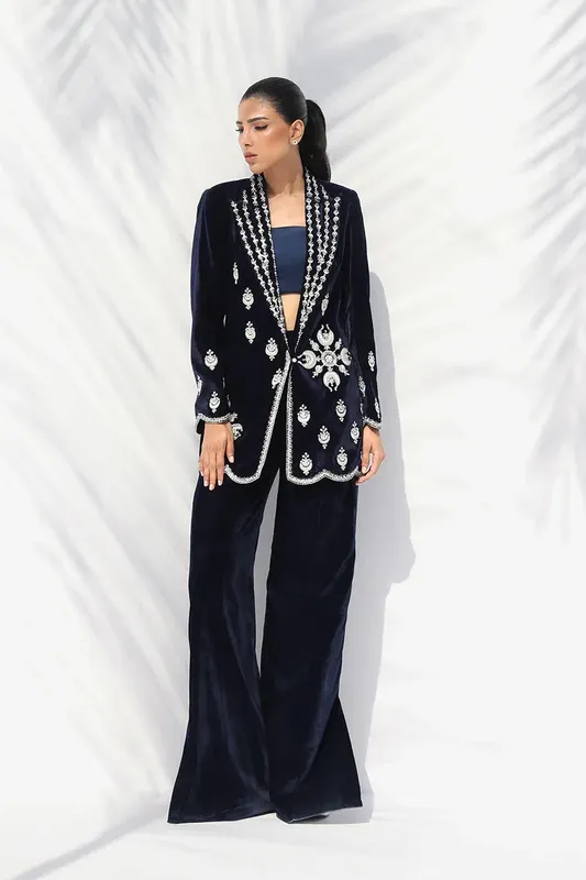Sania Maskatiya The Winter Edit - Luxe Pret 25 Midnight Blue Velvet – view 1 – Poshaq