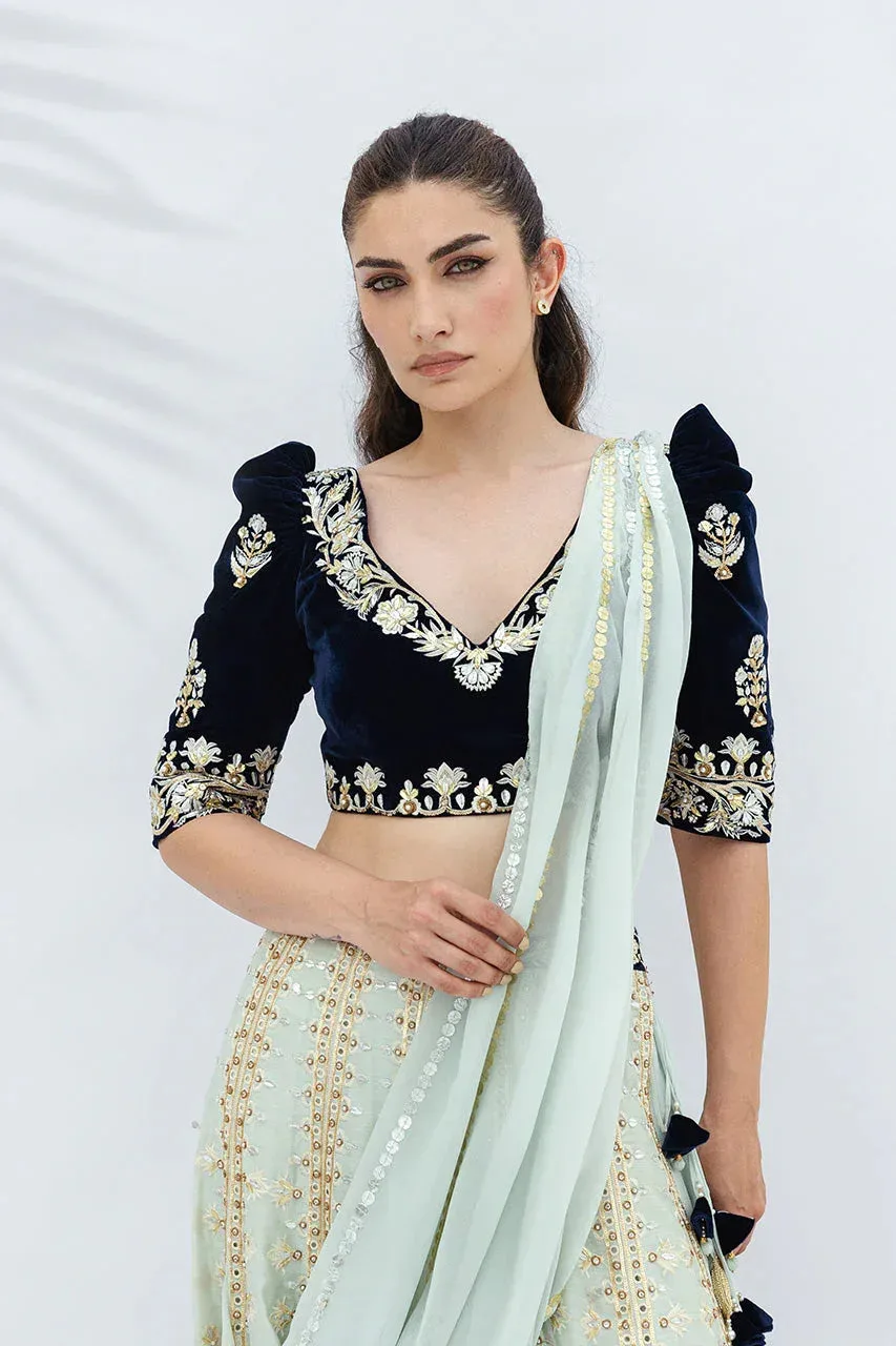 Sania Maskatiya The Winter Edit - Luxe Pret 25 Black Georgette – view 3 – Poshaq