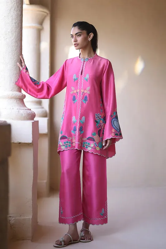 Sania Maskatiya Mirra Luxury Pret 25 Fuchsia Pink Raw Silk – view 1 – Poshaq