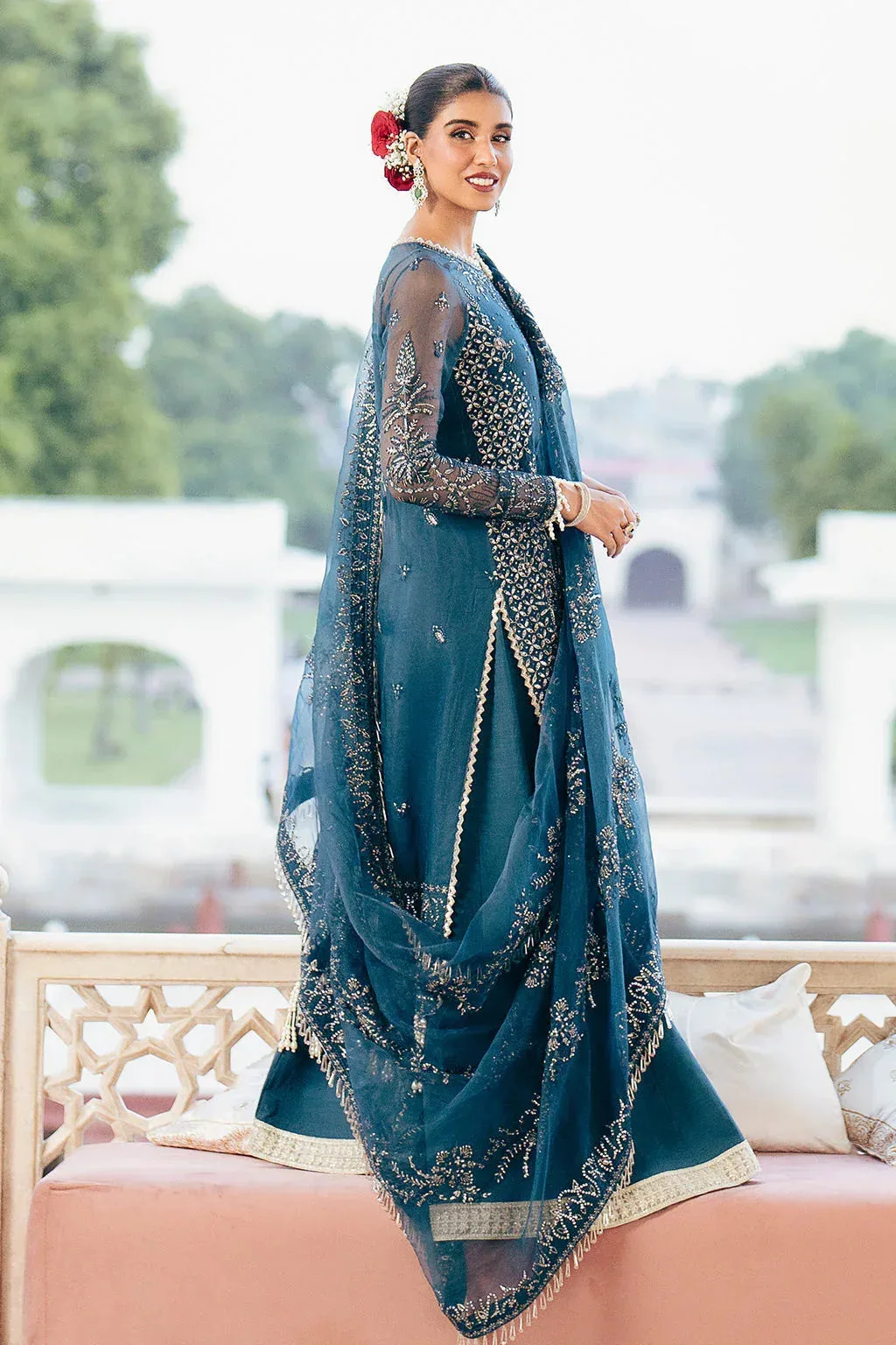 Saad Shaikh Silsila Festive Collection Navy Blue Raw Silk – view 4 – Poshaq