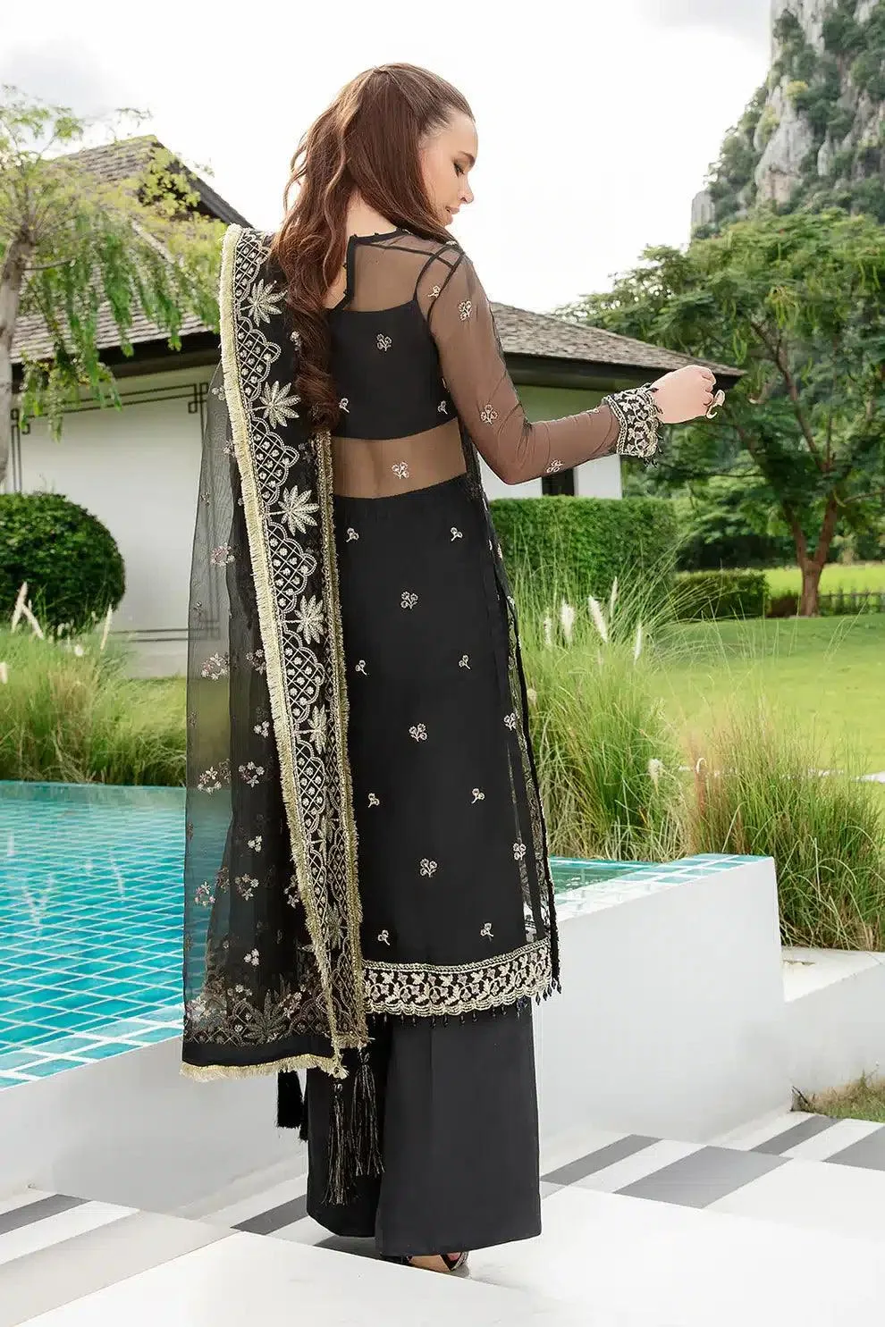 Saad Shaikh Luminous Formals 23 Black Raw Silk – view 5 – Poshaq