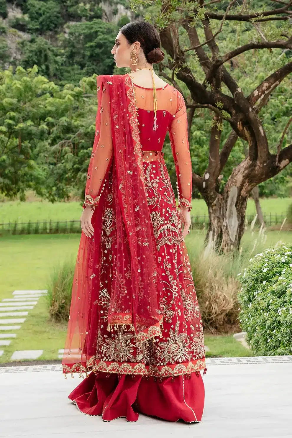 Saad Shaikh Luminous Formals 23 Red Raw Silk – view 3 – Poshaq