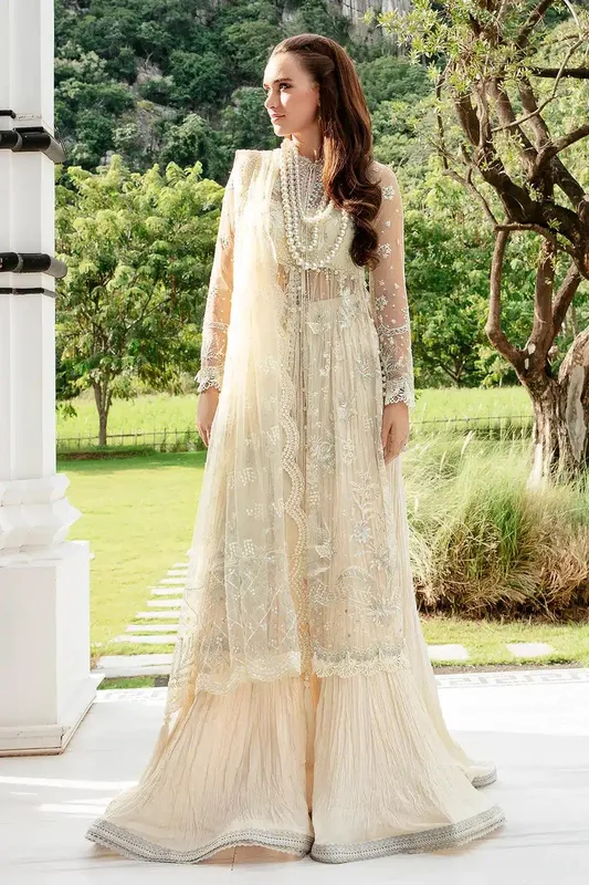 Saad Shaikh Luminous Formals 23 Off White Cotton Silk – view 1 – Poshaq