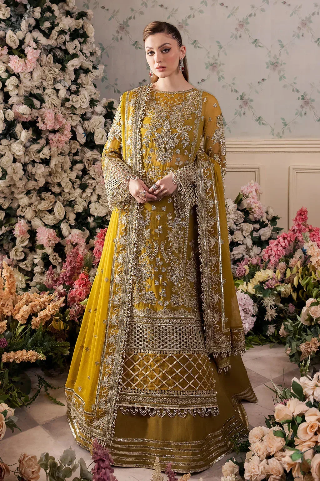 Saad Shaikh Panache Luxury Chiffon 24 Green Raw Silk – view 3 – Poshaq