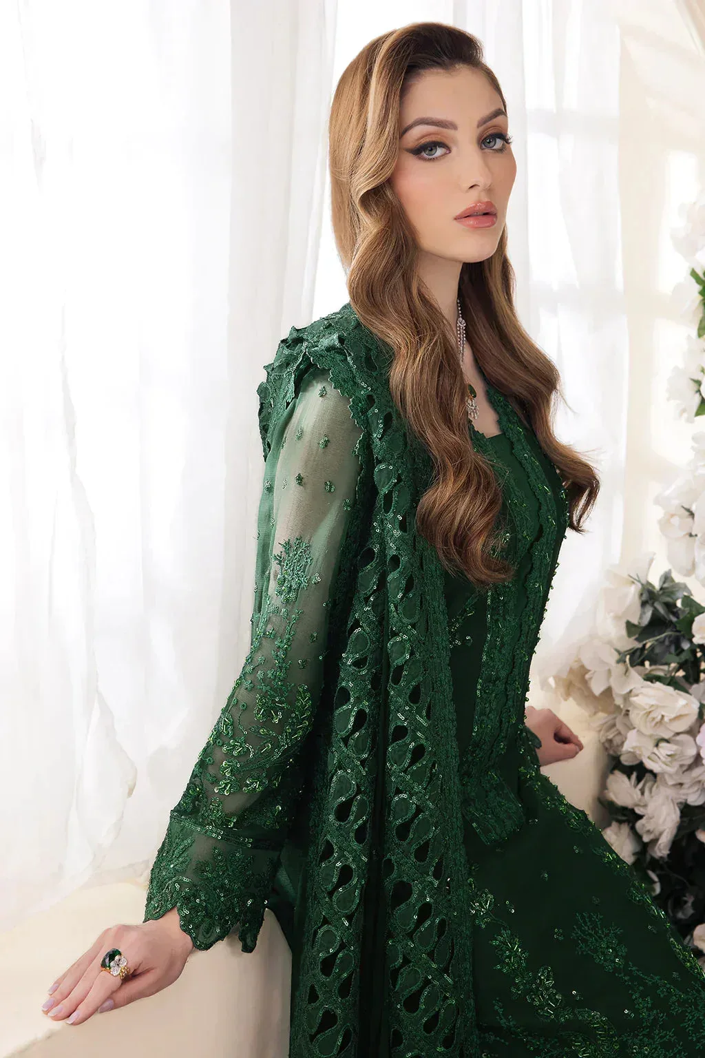 Saad Shaikh Panache Luxury Chiffon 24 Bottle Green Raw Silk – view 3 – Poshaq