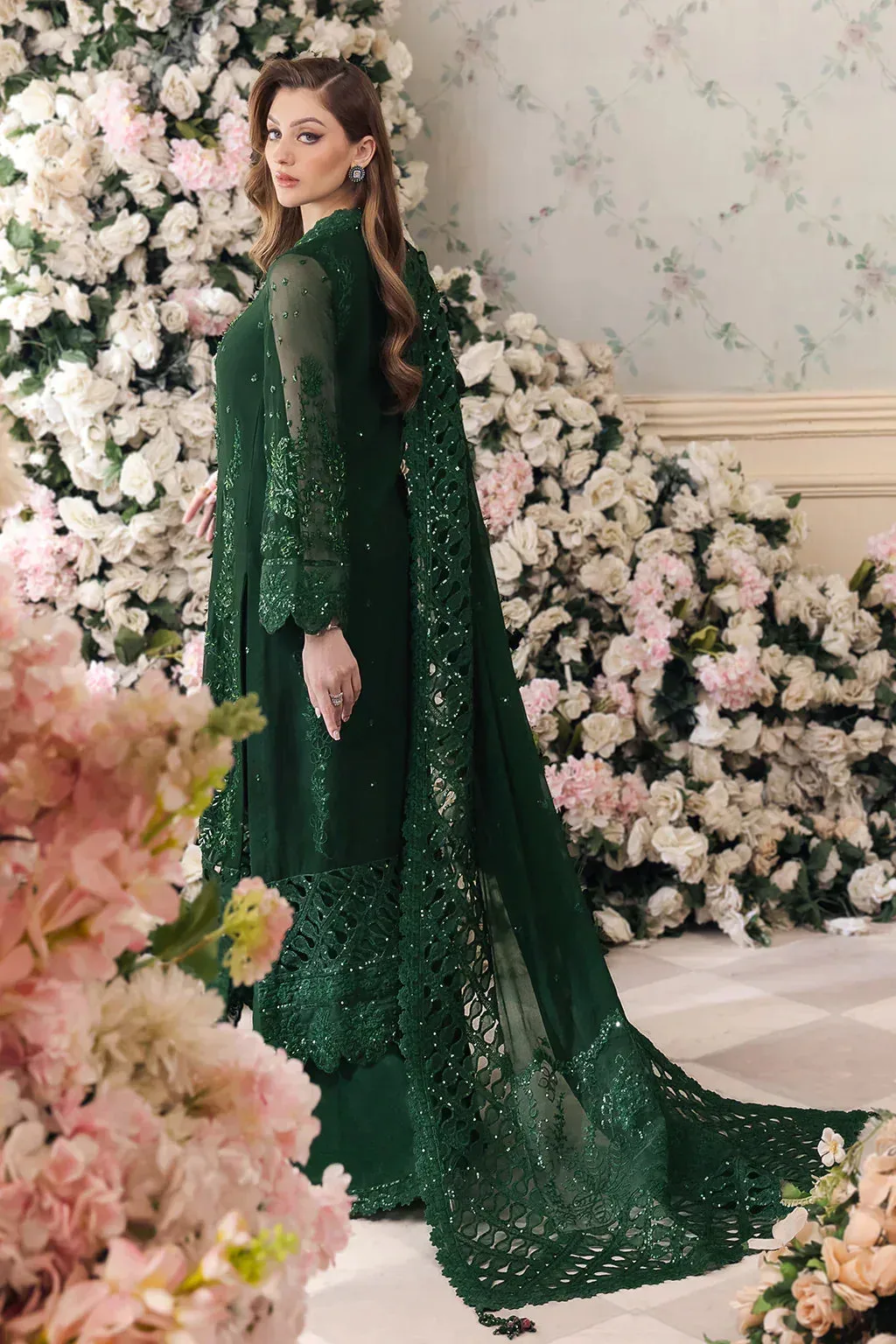 Saad Shaikh Panache Luxury Chiffon 24 Bottle Green Raw Silk – view 4 – Poshaq